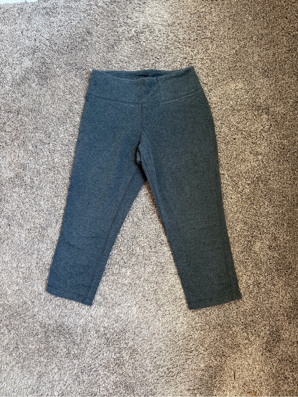 tek gear Womens Charcoal Capri Leggings
